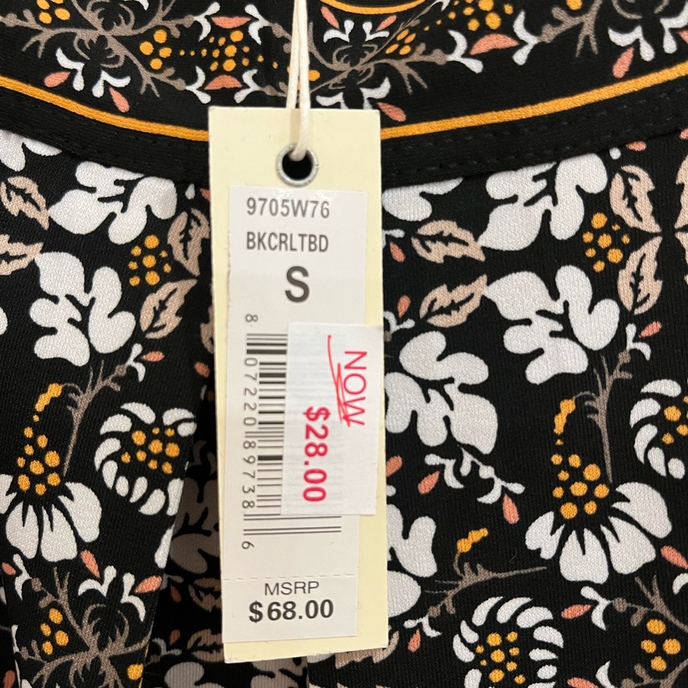 Max Studio, black base top with flower type pattern